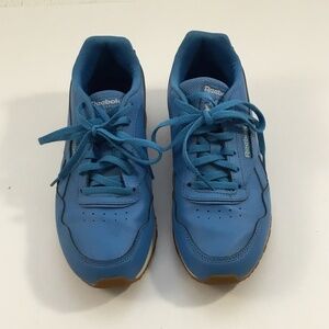 Great Shape Vintage Women's Reebok Classic Retro Blue Sneakers Size 8